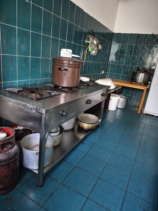 Продам газ плиту