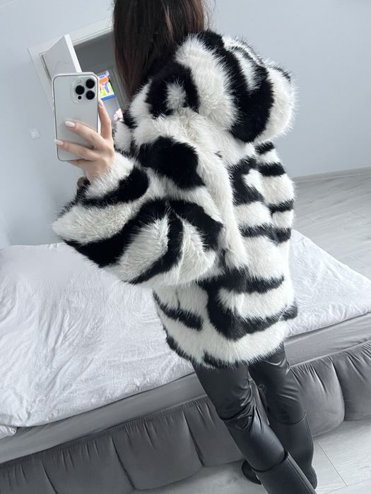 Черно бяло палто зебра