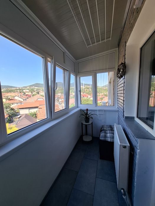 Apartament 2 camere , decomandat