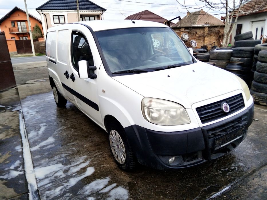 Grila Bara fata Fiat Doblo an 2001-2009