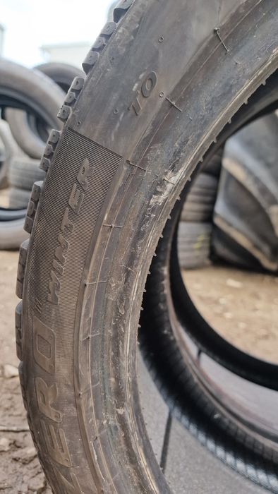 Anvelope 235/40R19 marca Pirelli, DOT 2024,M +S