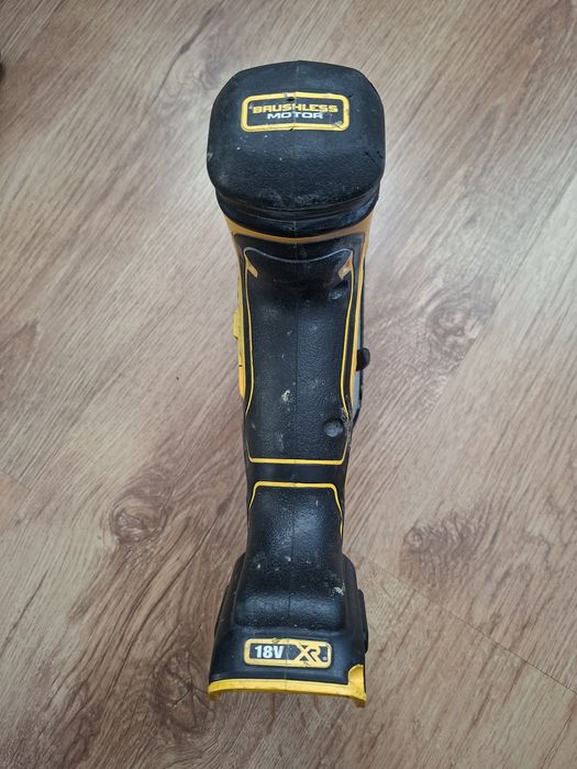 Vand Dewalt dcs 335