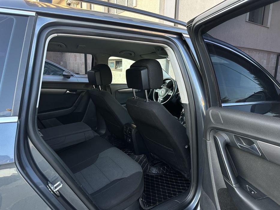 Vw Passat B7  { 2012 } stare excelentă