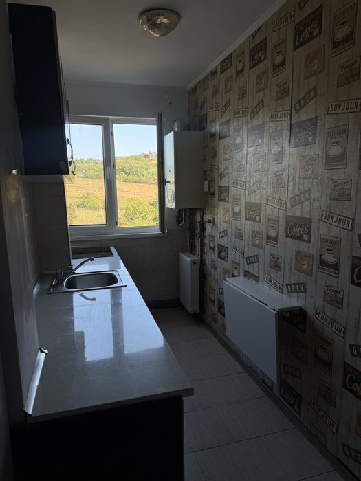 Vand apartament cu 2 camere