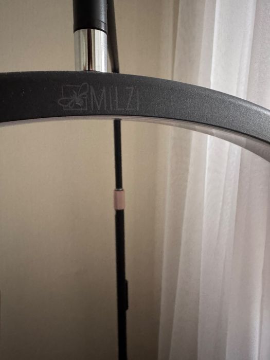 Продам профессиональную премиум лампу MILZI