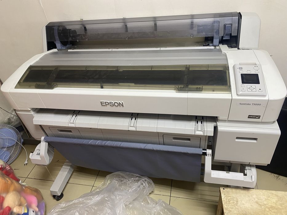 Продам плоттер Epson SureColor T5000