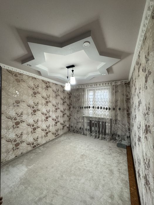 СРОЧНО ПРОДАЕТСЯ Банковский 3 ком кв на ХУВАЙДО мБЕРУНИЙ 1 этаж 115кв