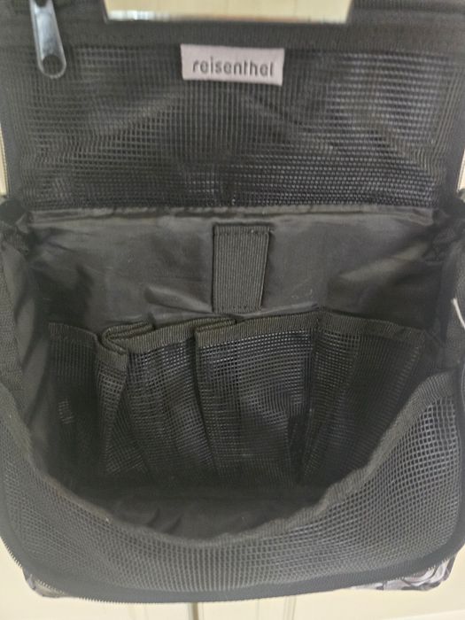 Чанта за гримове