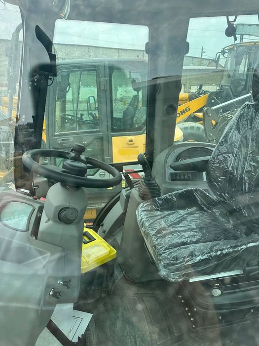 Экскаватор погрузчик