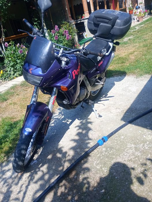 Vând sau schimb Aprilia Pegasso 650