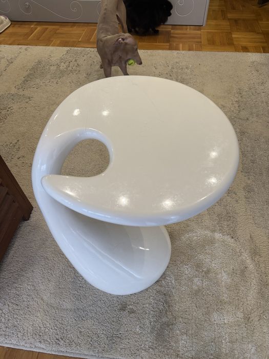 Малка помощна масичка