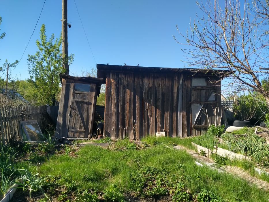 Срочно продаётся дача,район  Лесхоз