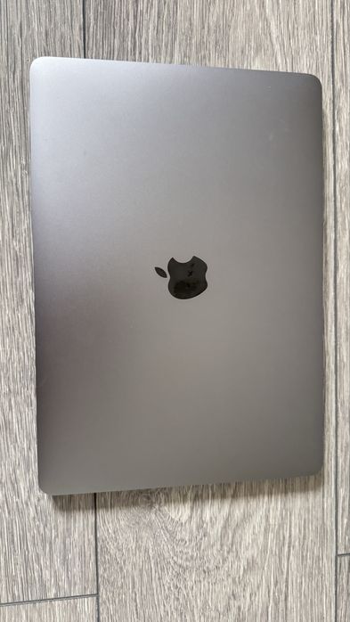 Macbook Pro 13-inch m2 chip 2022 года