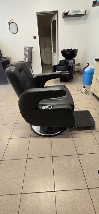 Scaun frizerie îngrijit