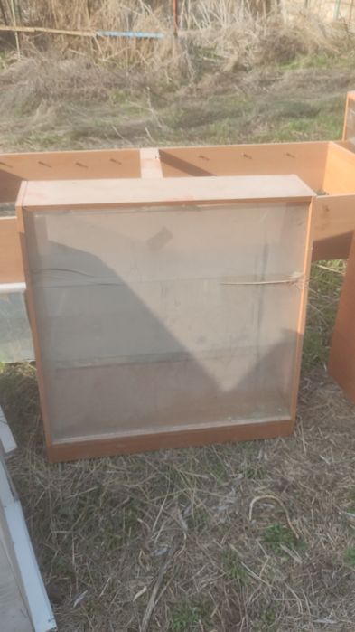 Продам витрины стекло