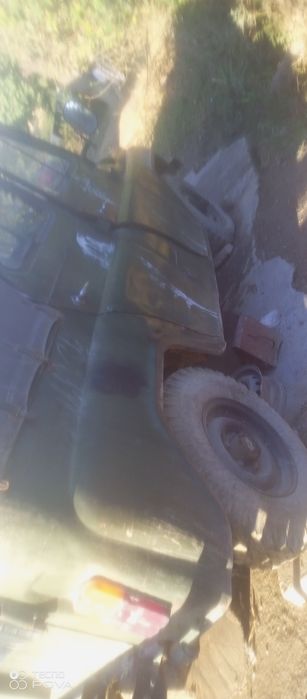 Uazik sotiladi srochni