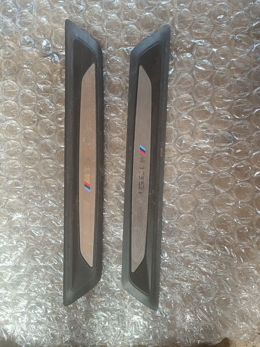 Лайсни на праговете за БМВ м135