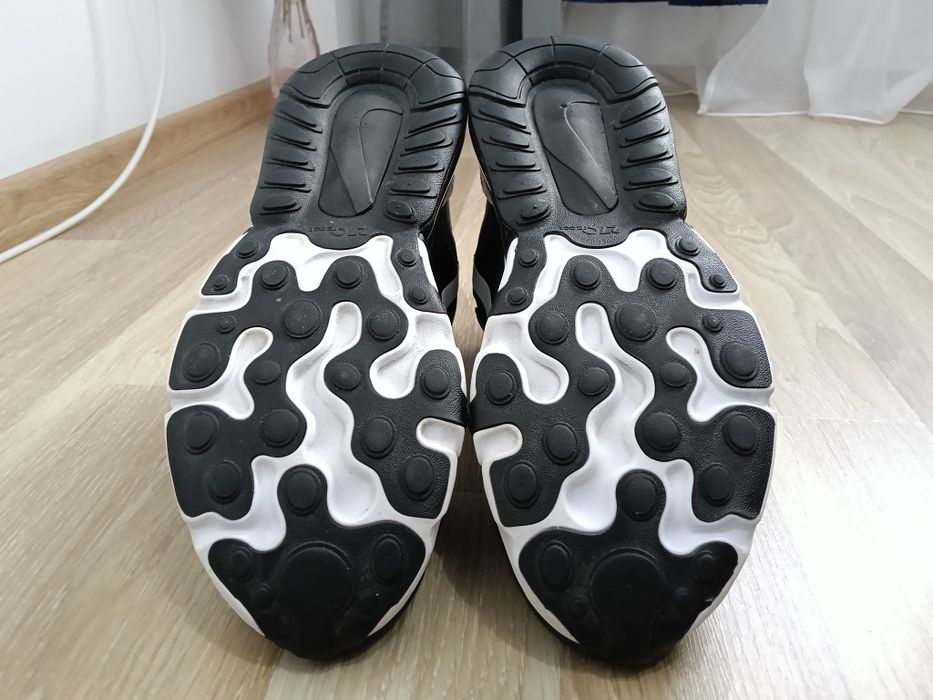 Adidași Nike Air Max React mărimea 47,5