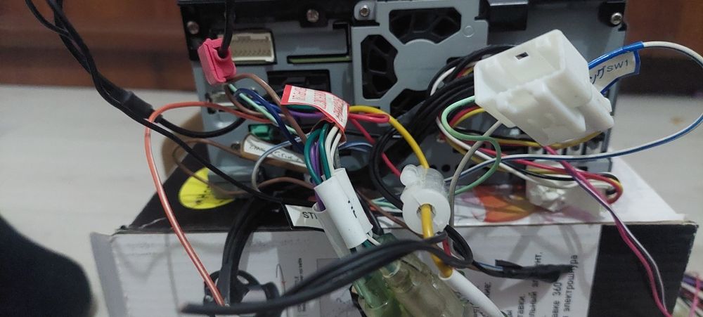 Продам магнитолу JVC