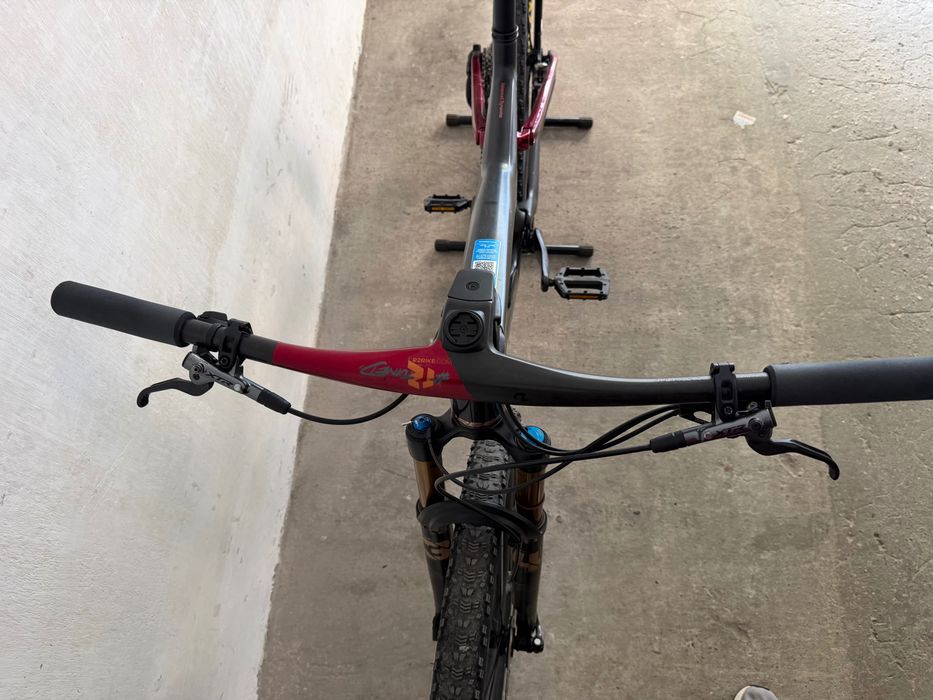 Orbea oiz m pro team 2025