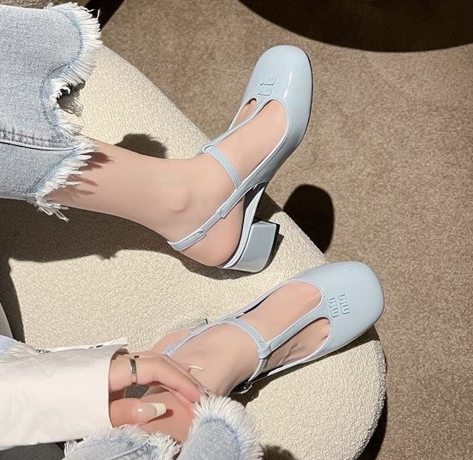 Босоножки голубые miumiu