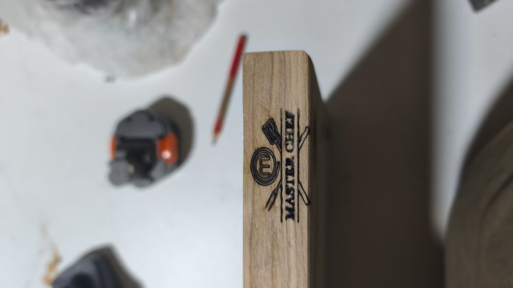 Tocătoare din lemn masiv , personalizabile