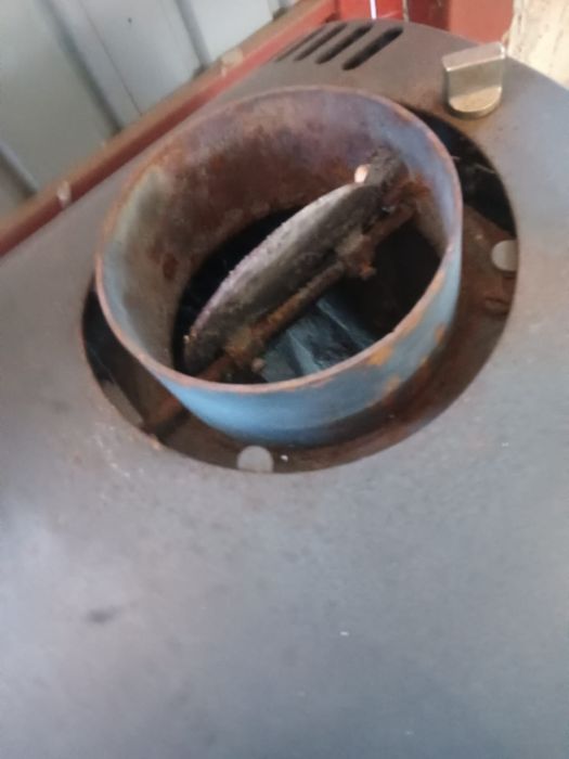 Șemineu in stare foarte buna