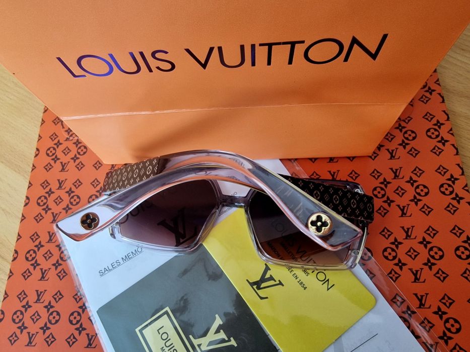 Ochelari de soare Louis Vuitton import Italia,toc textil inclus