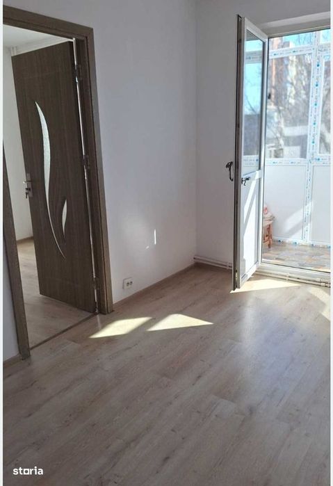 Apartament Craiovita cu centrala, 3/4,renovat