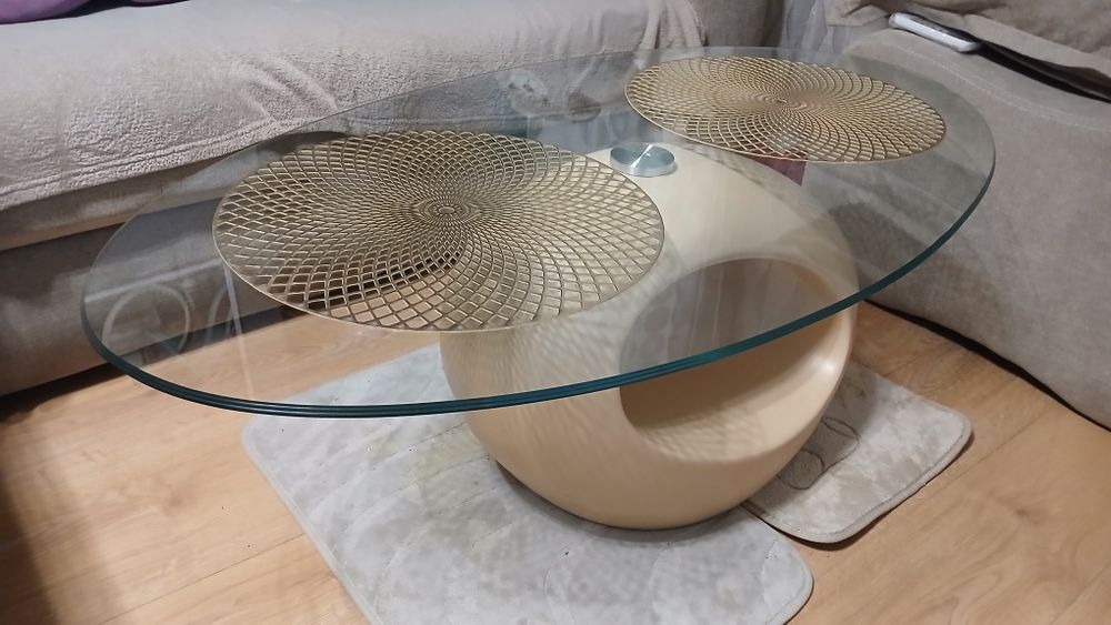 Стъклена маса холна маса