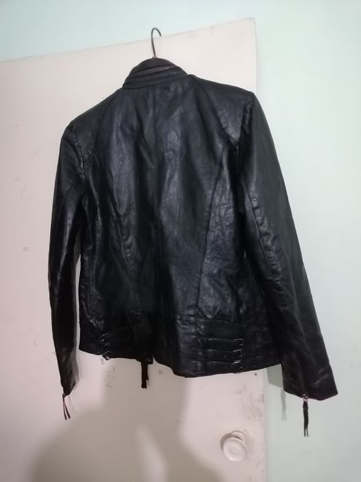 Продам кожаные куртки.