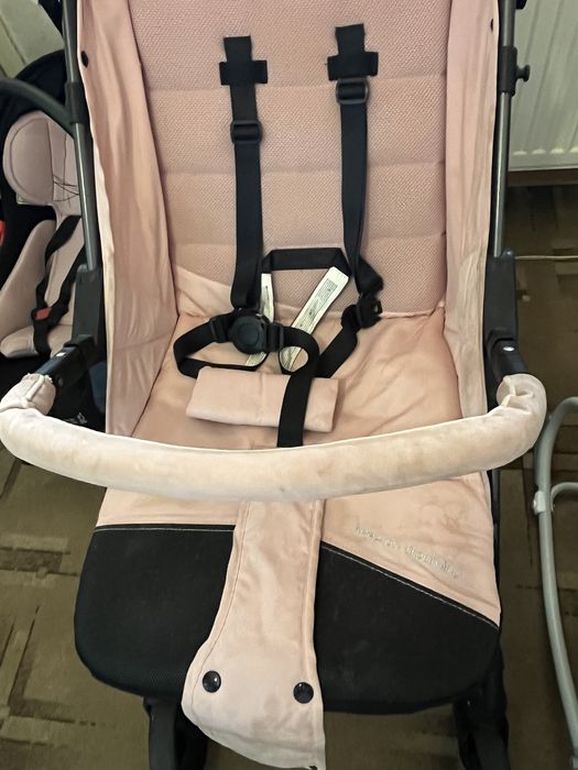 Бебешка количка (за бебе до 15 кг)