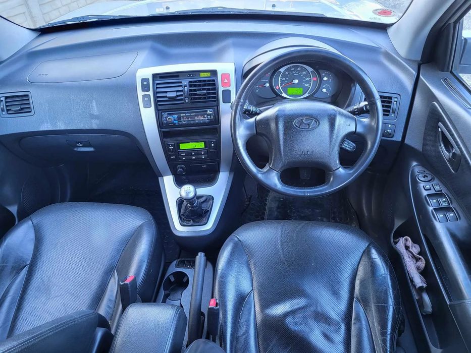 Dezmembram Hyundai Tucson 2.0 crdi EURO 4 2009