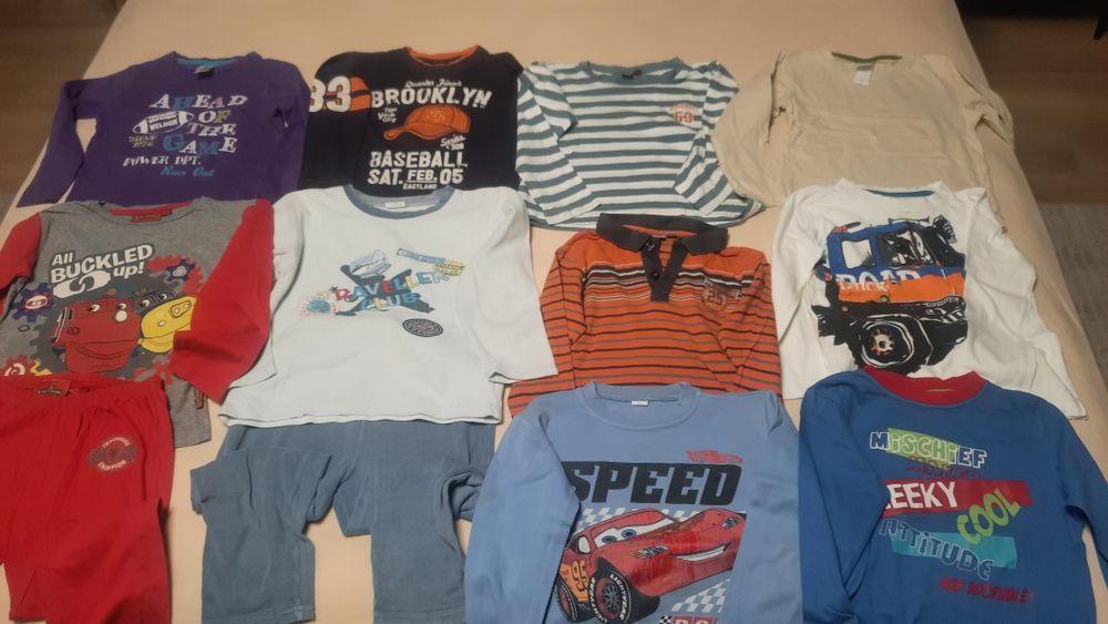 Lot pijamale și bluzițe 3-4 ani