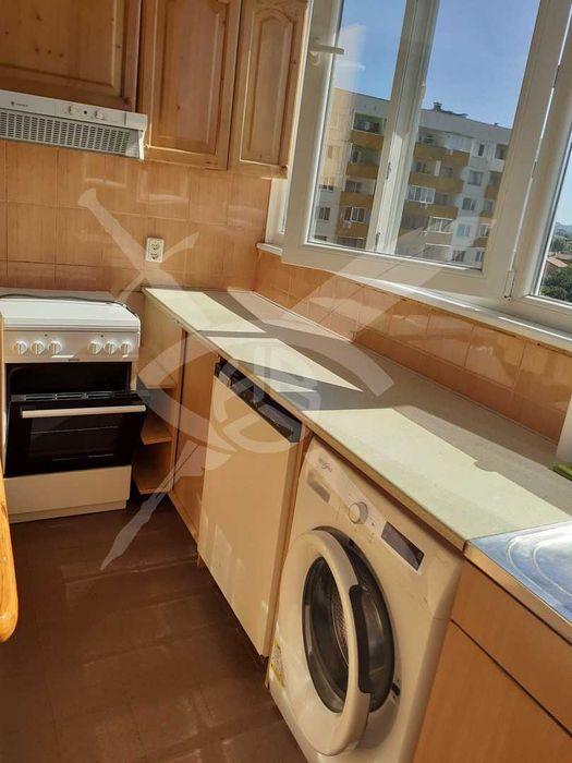 Дава се под наем Тристаен апартамент в София, Модерно предградие - 72 кв.м за 598.23 € - Снимка #2