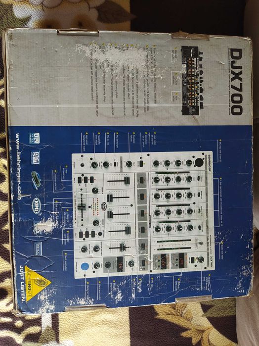 DJ Пульт Begringer djx 700 pro mixer