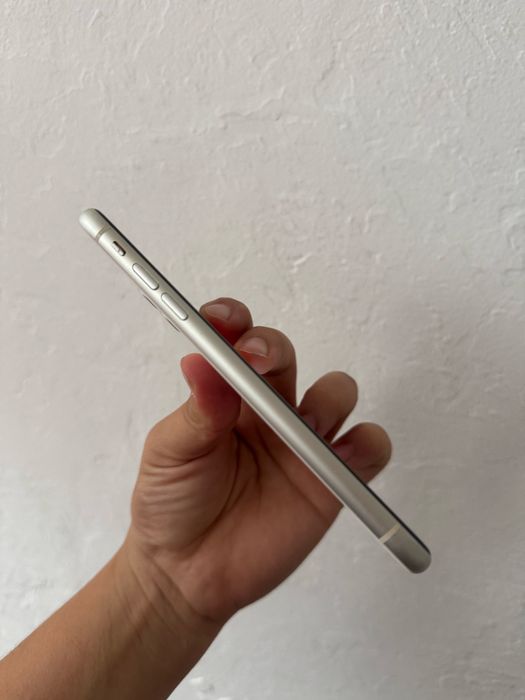 Продам iphone 11 128