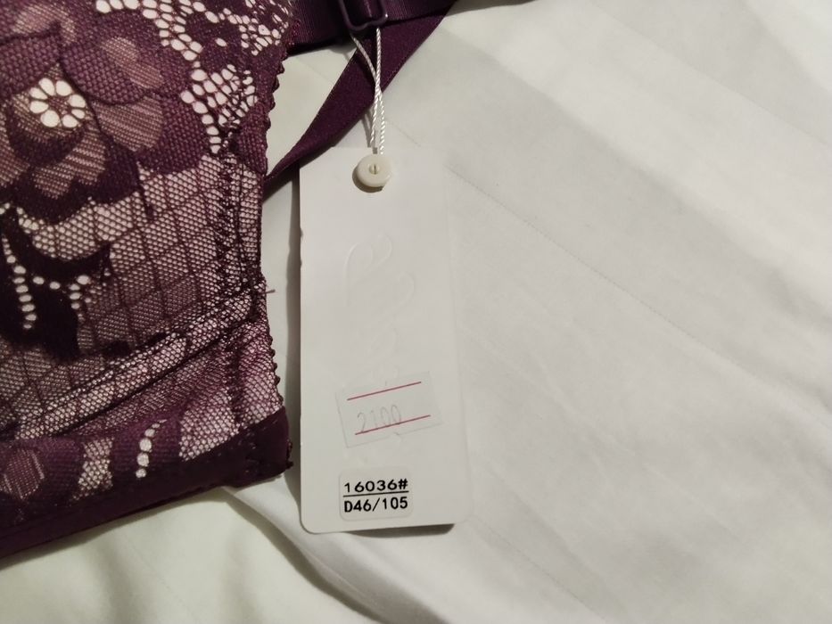 Продаю бюстгалтеры.