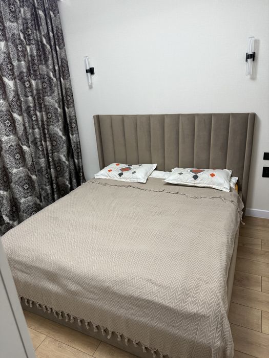 Продается 2-х спальный кровать