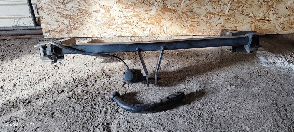 Фаркоп audi Q7..