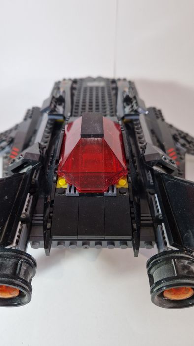 Продаю Lego super heroes коробка и инструкция имеются