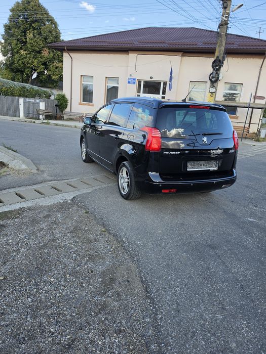 De vânzare Peugeot 5008