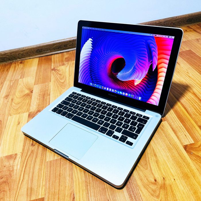 Laptop Apple MacBook Pro, IntelCore i5 , 500GB, Tastatura Iluminata