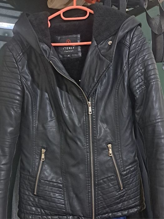 Яке М размер. Използвано само 3 пъти по поводи