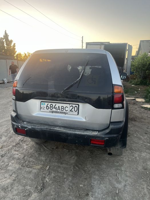 Продам автомобиль Монтеро Спорт