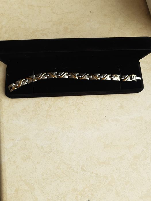 Нова мъжка магнитна гривна