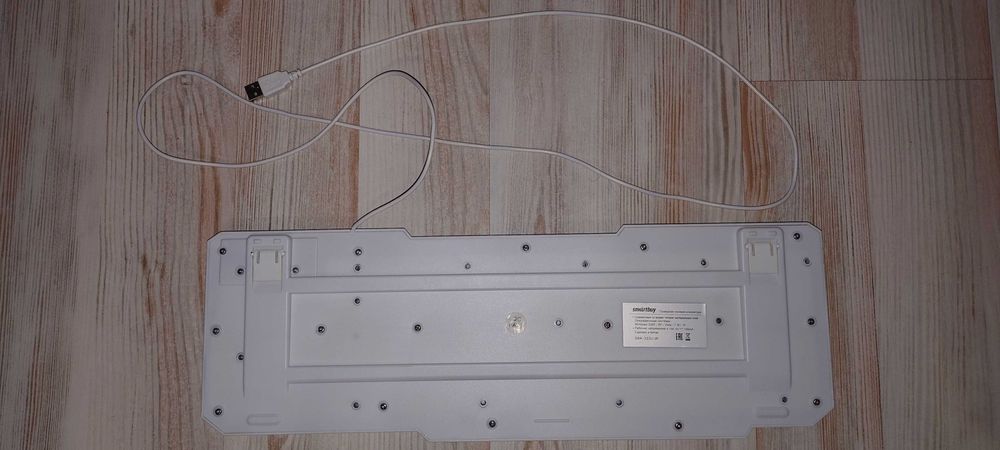 Продается проводная клавиатура