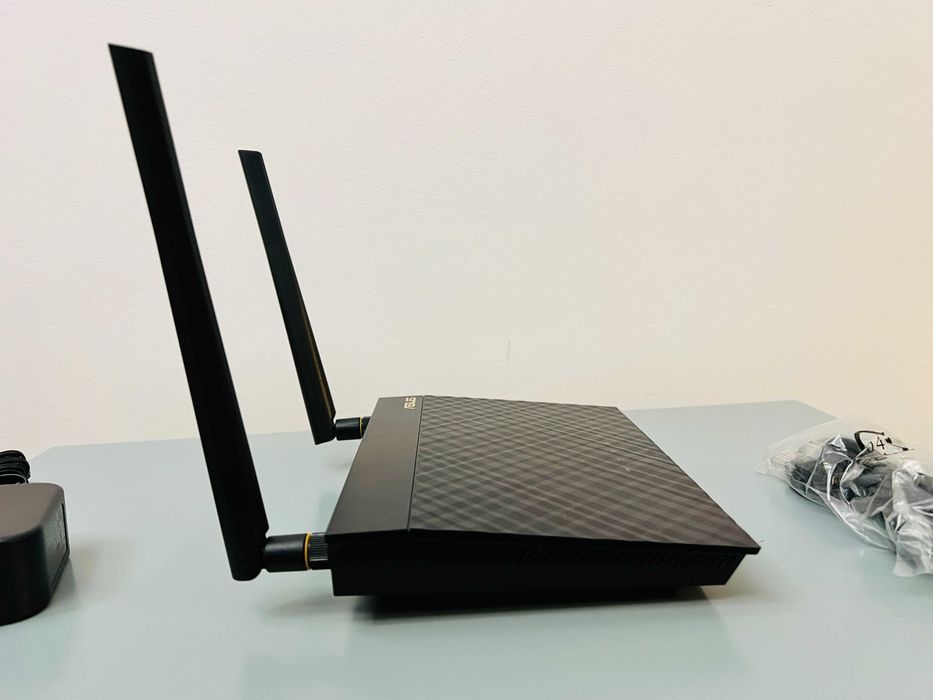 Router wireless ASUS RT-AC55U 4 x RJ45 10/100/1000 Mbps, USB 3.0