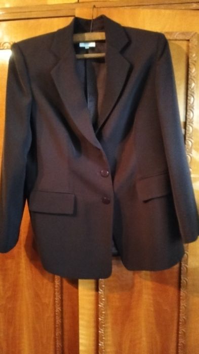 Costum damă cu pantaloni