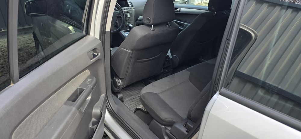Opel Zafira B - 7 мест